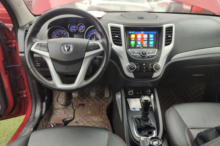 长安CS35 2016款 1.6L 手动豪华型 国V中控内饰12