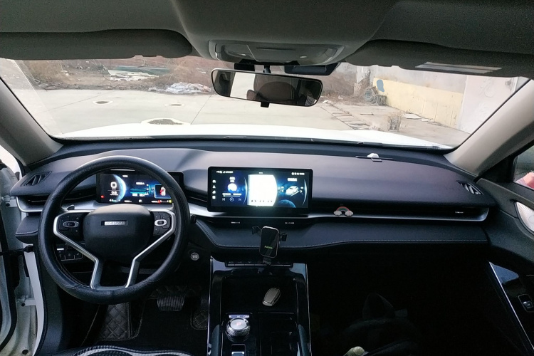 哈弗H6 2022款 第三代 1.5T 自动两驱Pro中控内饰12