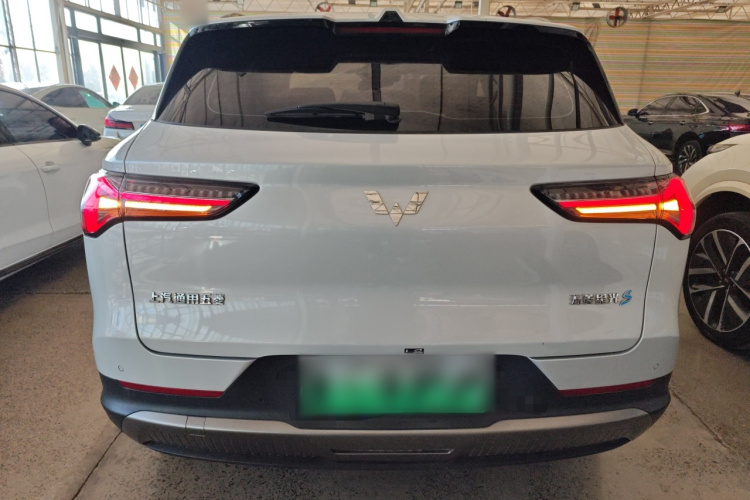 五菱汽车 五菱星光S 2024款 130km 旗舰型车身外观6