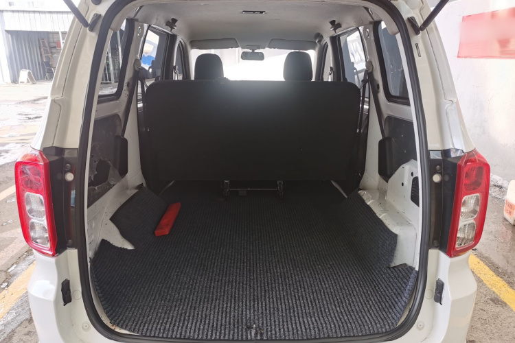 五菱汽车 五菱宏光 2019款 1.5L S基本型国VI LAR局部细节23