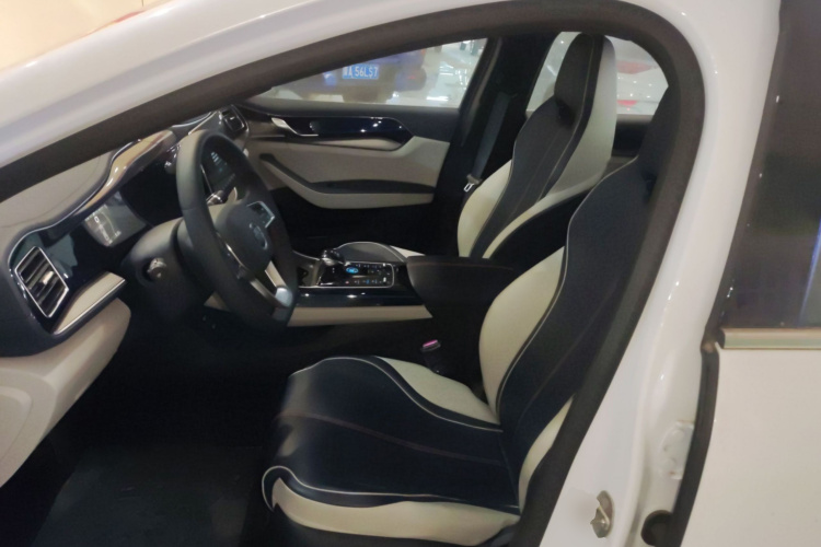 比亚迪 秦PLUS 2021款 DM-i 55KM 旗舰型中控内饰19