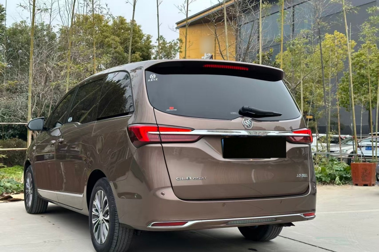 别克GL8 2020款 陆上公务舱 652T 尊贵型车身外观6005