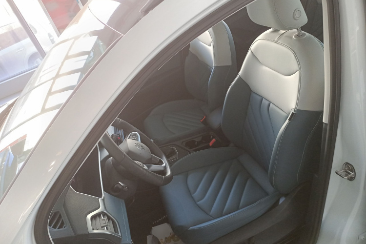 大众 途岳 2024款 300TSI 两驱月尊版中控内饰19