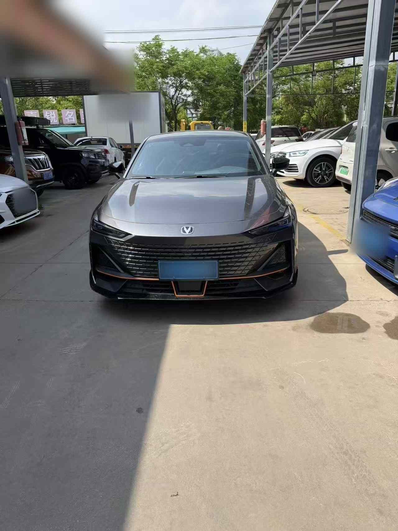长安UNI-V 2023款 1.5T 运动版(4)
