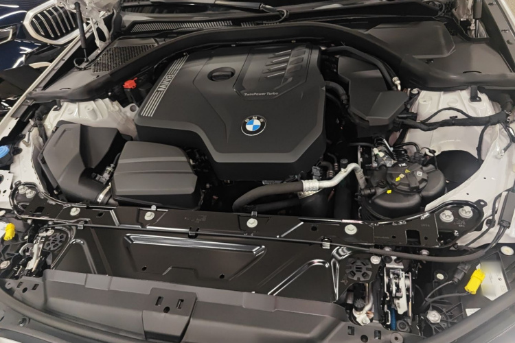 宝马3系 2024款 320Li M运动套装机舱底盘24