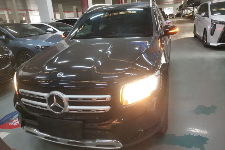 奔驰GLB 2020款 GLB 180 时尚型车身外观6001