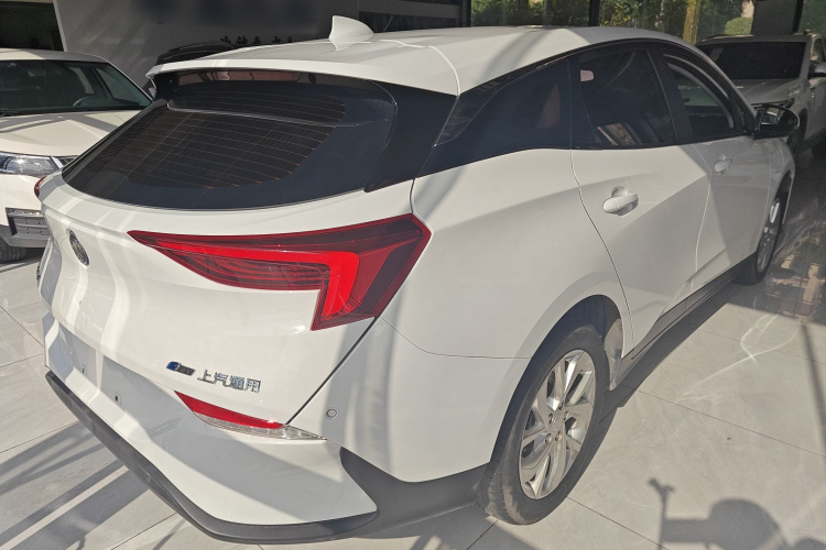 别克 微蓝6 2023款 改款 430km 出行版车身外观7