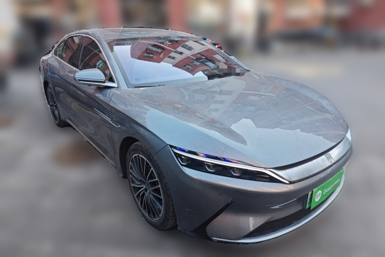 比亚迪 汉 2020款 EV 超长续航版豪华型车身外观3