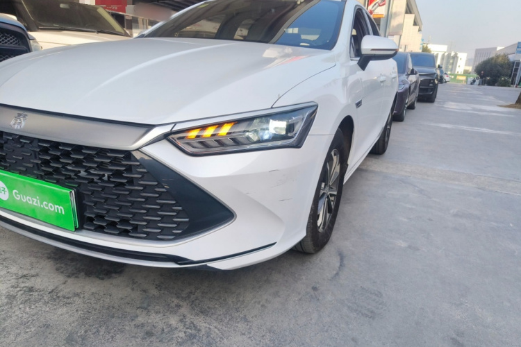 比亚迪 秦PLUS 2024款 荣耀版 DM-i 55KM领先型局部细节36