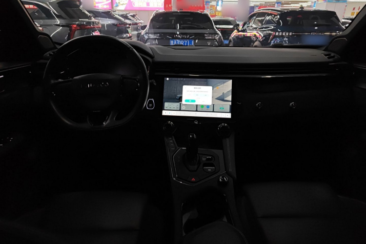 领克01 2023款 2.0TD 四驱暗夜版中控内饰7003