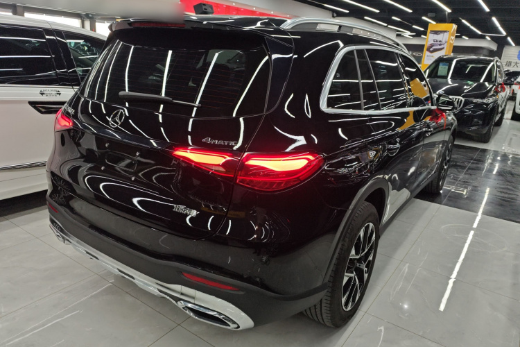 奔驰GLC 2024款 GLC 260 L 4MATIC 动感型 5座车身外观7