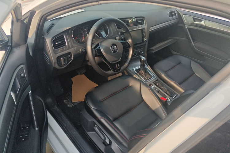 大众 高尔夫 2016款 230TSI 自动舒适型中控内饰7003