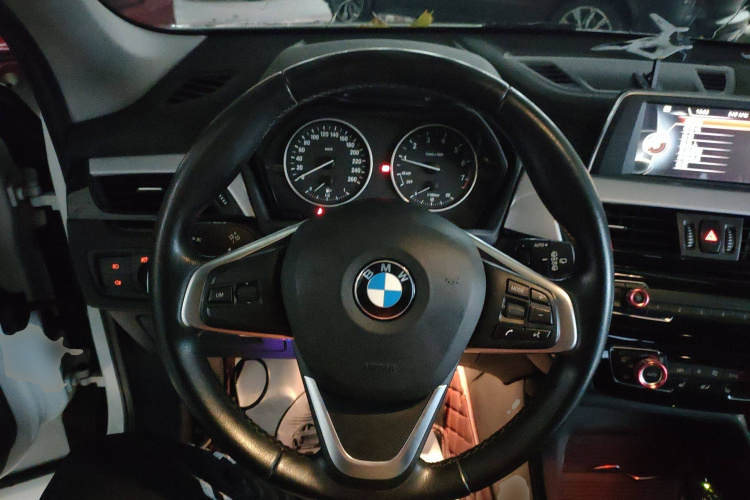 宝马X1 2016款 sDrive18Li 尊享型局部细节13