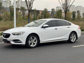 别克 君威 2017款 20T 精英型