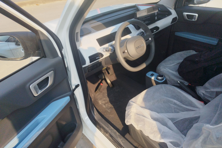 吉利银河 2024款 熊猫mini 200km 耐力熊中控内饰20