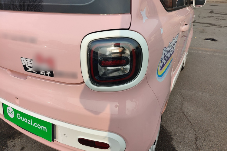 奔腾小马 2025款 222km 灵动马车身外观9