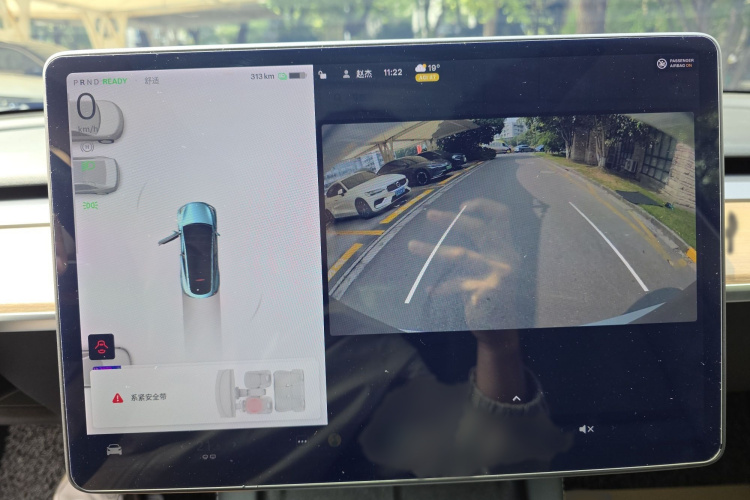 特斯拉 Model Y 2021款 长续航全轮驱动版局部细节16