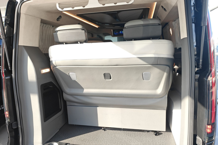 钧天 沃森威尔福特黑武士 2025款 2.0T 汽油巅峰版局部细节23