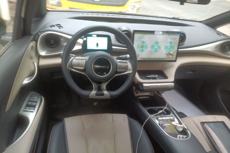 比亚迪 海豚 2025款 420km 自由版中控内饰13