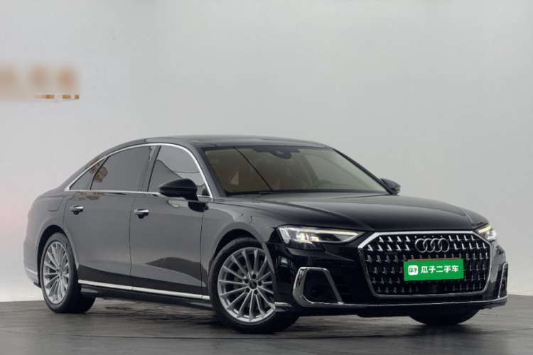 奥迪A8 2023款 A8L 45 TFSI quattro 豪华型车身外观3