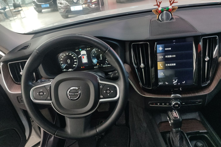 沃尔沃XC60 2019款 T5 四驱智远版 国V中控内饰12