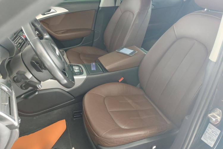 奥迪A6L 2016款 45 TFSI quattro 运动型中控内饰19