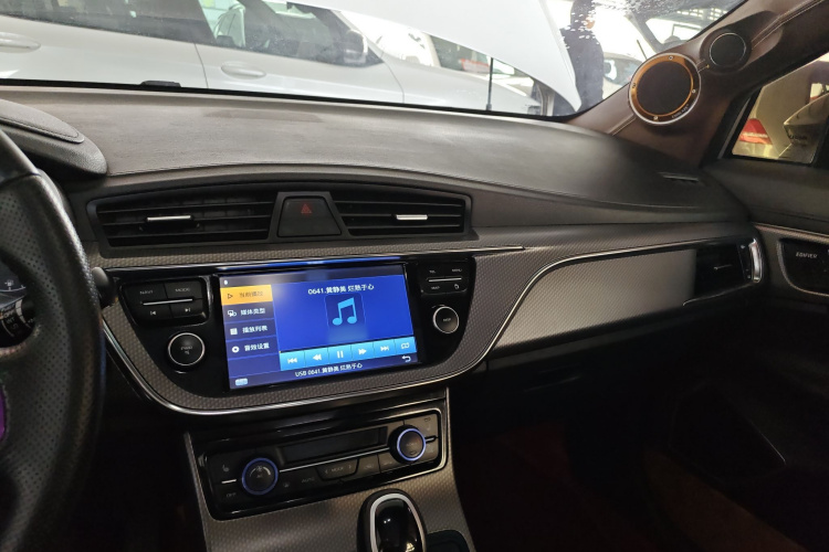 吉利汽车 帝豪GS 2016款 优雅版 1.3T 自动臻尚型中控内饰7002