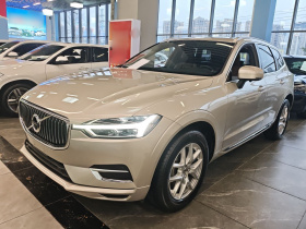 沃尔沃XC60 2021款 T5 四驱智逸豪华版