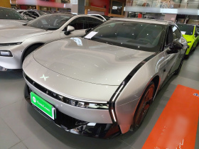 小鹏P7 2025款 702 长续航 Ultra