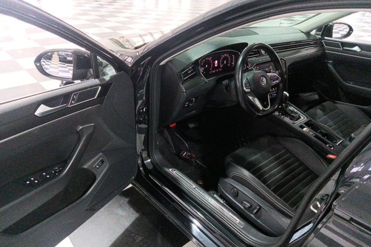 大众 迈腾 2020款 330TSI DSG 豪华型中控内饰20