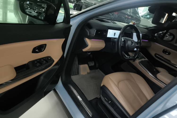 蔚来ES6 2020款 610KM 签名版中控内饰7003