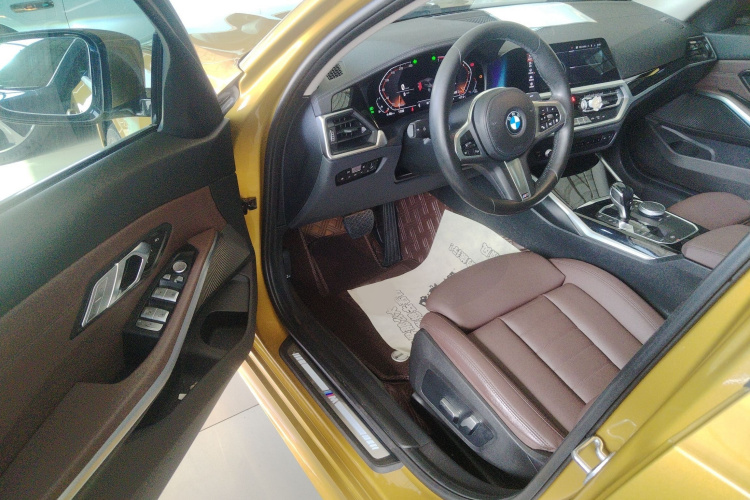 宝马3系 2020款 320Li M运动套装中控内饰7003