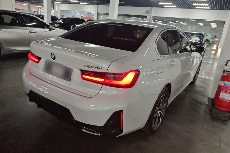宝马3系 2024款 325Li M运动套装车身外观6005