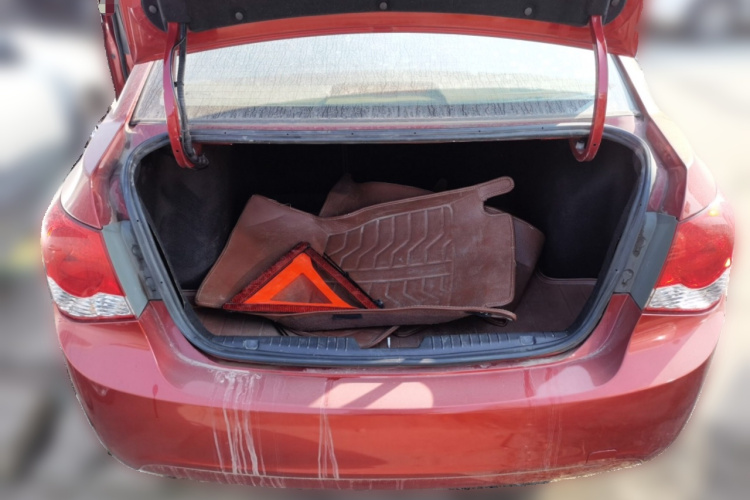 雪佛兰 科鲁兹 2013款 1.6L SL MT中控内饰23