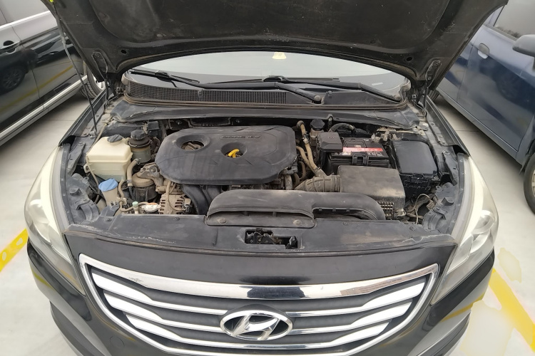 现代 名图 2014款 1.8L 自动智能型GLS机舱底盘24