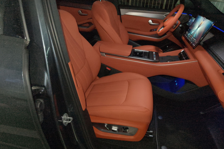 比亚迪 唐L 2025款 EV 670KM激光雷达尊享型局部细节41