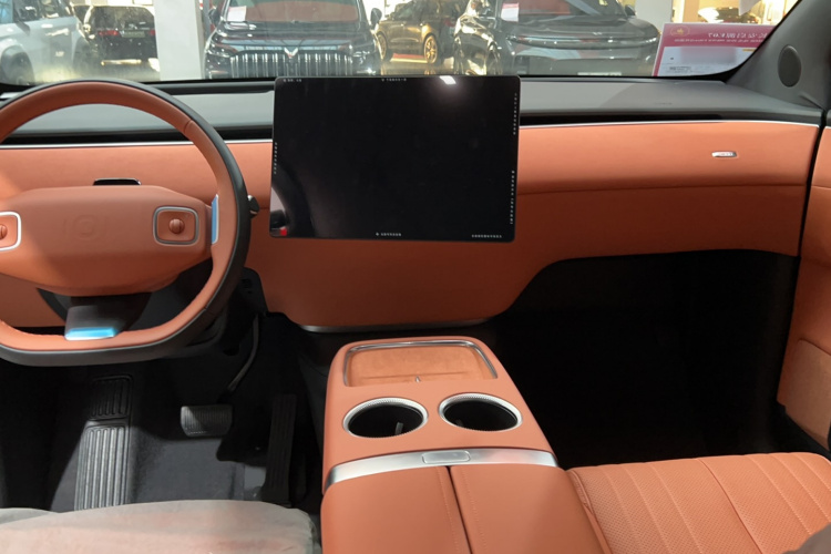 长安启源E07 2025款 纯电 四驱 90kWh Ultra高性能版中控内饰7003