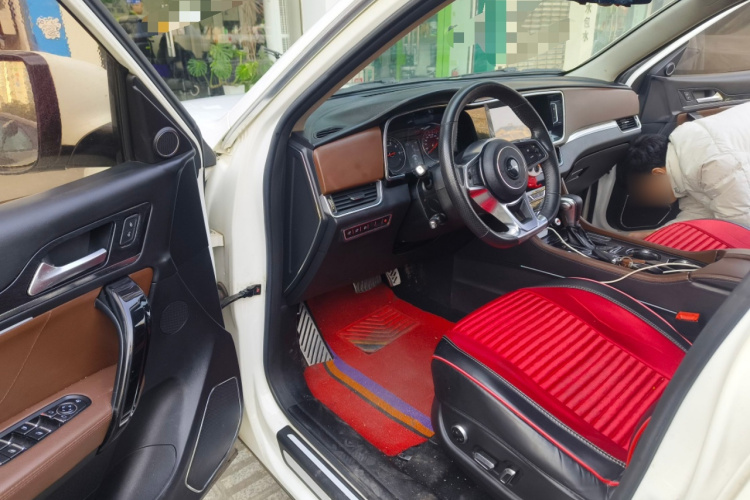 众泰T600 Coupe 2017款 1.5T 自动尊贵型中控内饰20