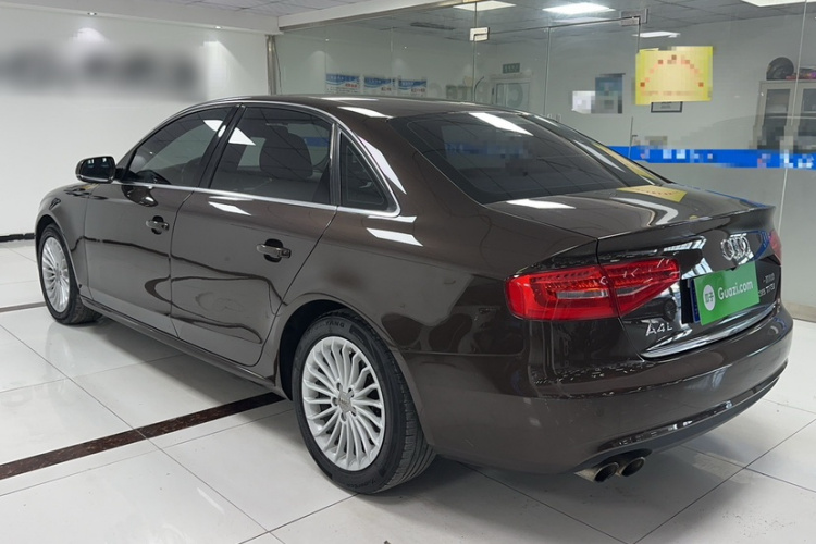 奥迪A4L 2015款 35 TFSI 自动舒适型车身外观6005