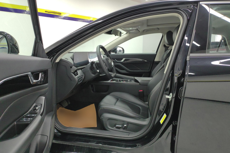 奔腾B70 2024款 第四代 2.0T 领御版中控内饰19