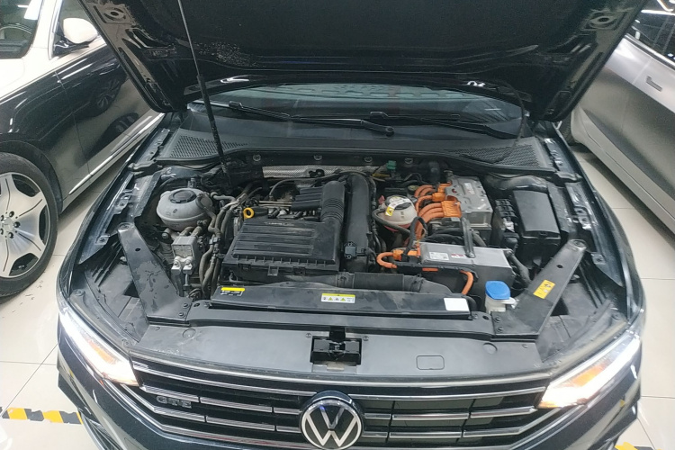 大众 迈腾GTE插电混动 2022款 GTE 豪华型机舱底盘24