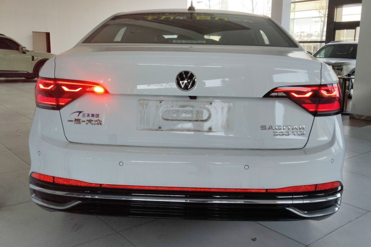 大众 速腾 2023款 300TSI DSG超越版车身外观6