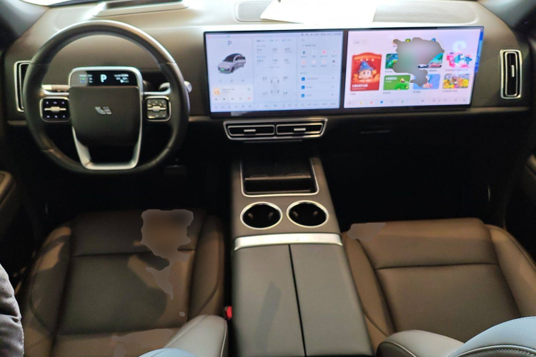 理想汽车 理想L8 2023款 Pro中控内饰12