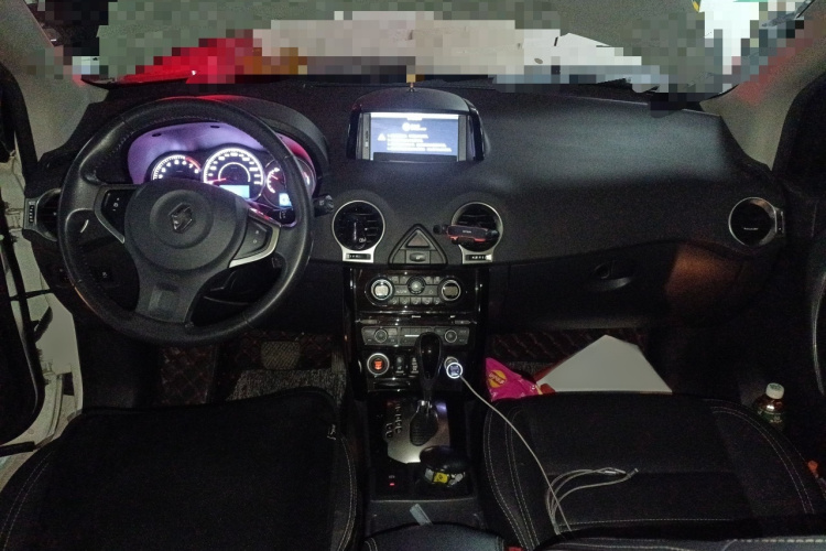 雷诺 科雷傲(进口) 2014款 2.5L 四驱舒适版中控内饰7002