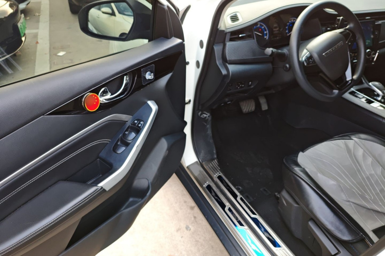 启辰D60EV 2022款 标准续航舒适版中控内饰20