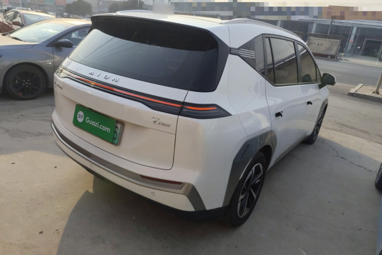埃安 AION Y 2023款 Plus 510 智领版车身外观7