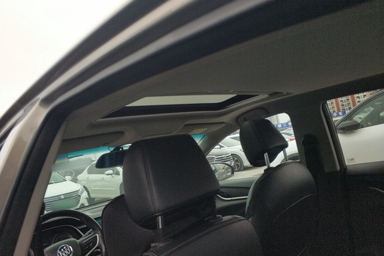 别克 英朗 2018款 18T 自动精英型中控内饰22