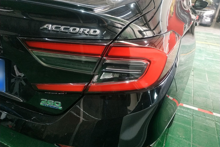 本田 雅阁 2022款 260TURBO 幻夜·尊贵版车身外观6001