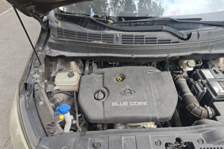 长安欧尚A800 2017款 1.6L 手动标准型机舱底盘25