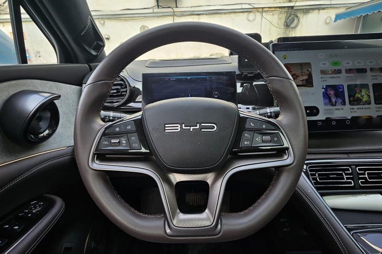 比亚迪 护卫舰07 2023款 DM-i 100KM 尊贵型中控内饰7007